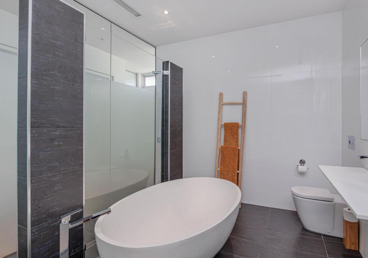 Holiday home Henley Beachfront Luxury With Private Pool, And Sauna! Henley Beach South