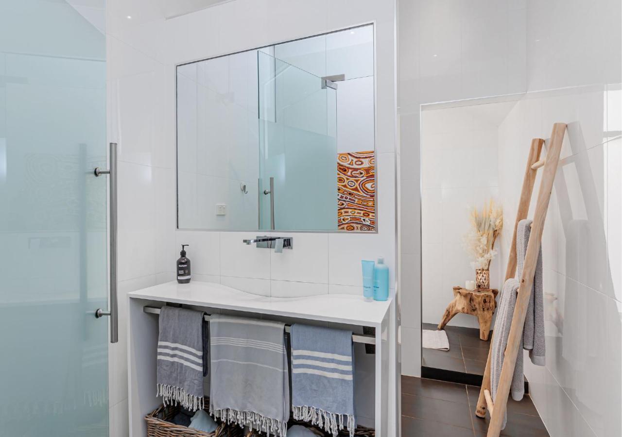 Henley Beachfront Luxury With Private Pool, And Sauna! Holiday home Henley Beach South