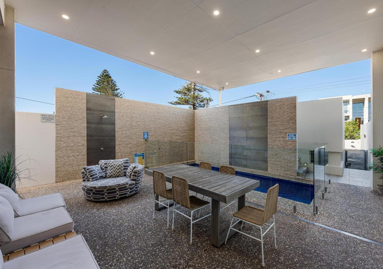 Henley Beachfront Luxury With Private Pool, And Sauna! Holiday home