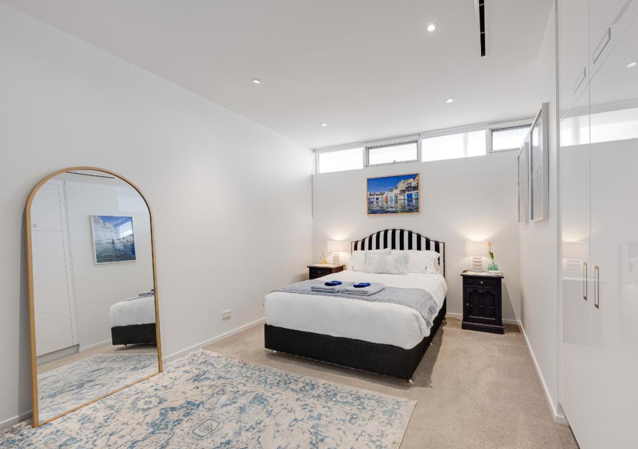 Henley Beachfront Luxury With Private Pool, And Sauna! Holiday home Henley Beach South