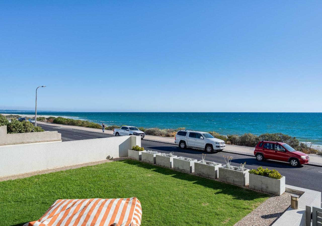 Henley Beachfront Luxury With Private Pool, And Sauna! *