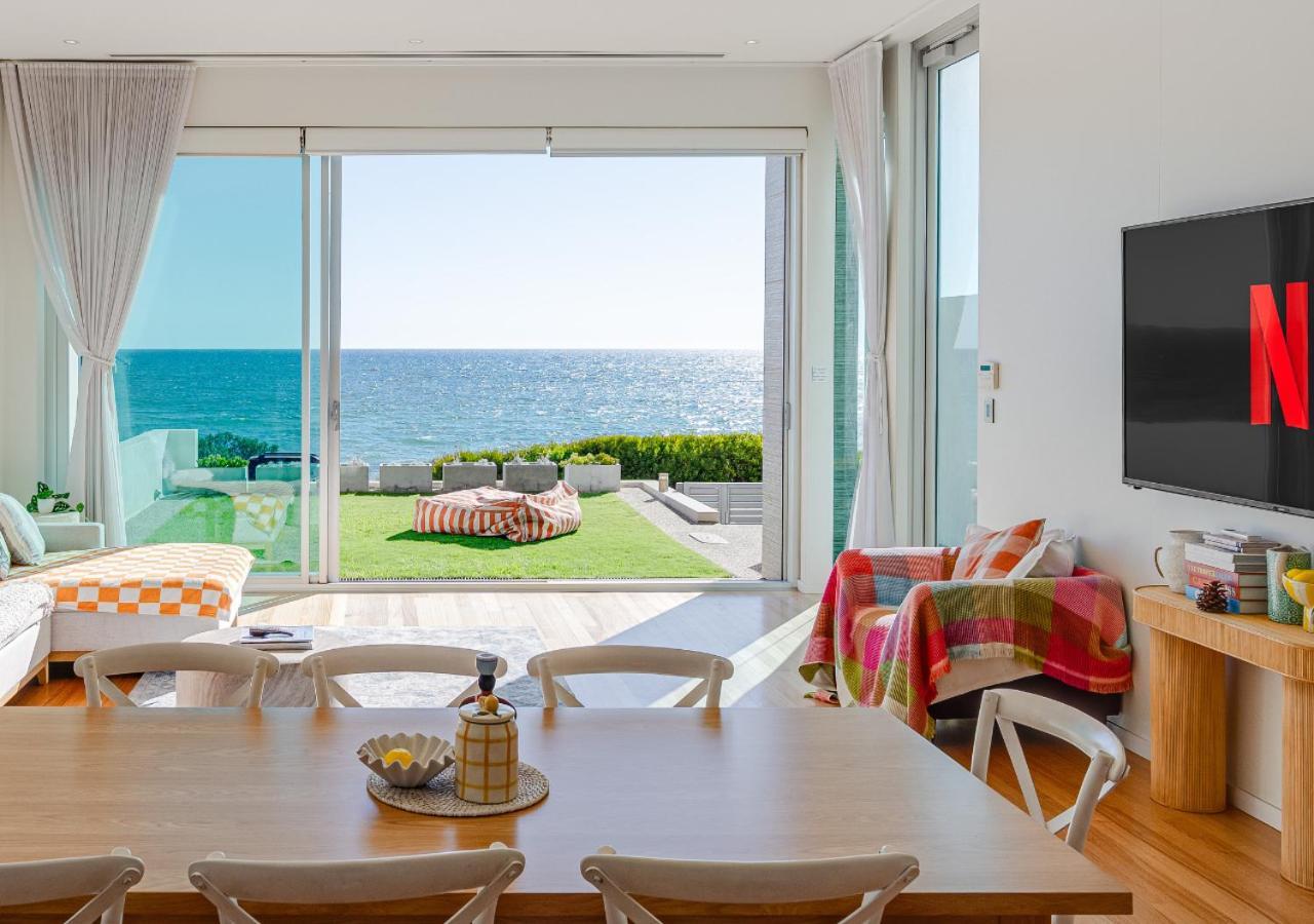 Holiday home Henley Beachfront Luxury With Private Pool, And Sauna! Henley Beach South