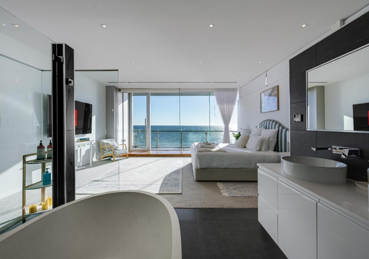 Henley Beachfront Luxury With Private Pool, And Sauna! Henley Beach South